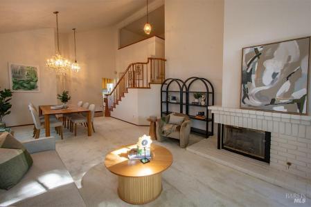 124 Temelec Cir, Sonoma, California 95476, USA