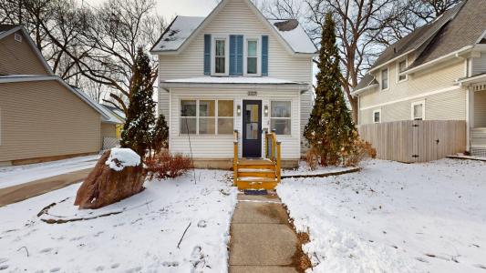 109 S 9th St, Clear Lake, 愛荷華州 50428, 美國