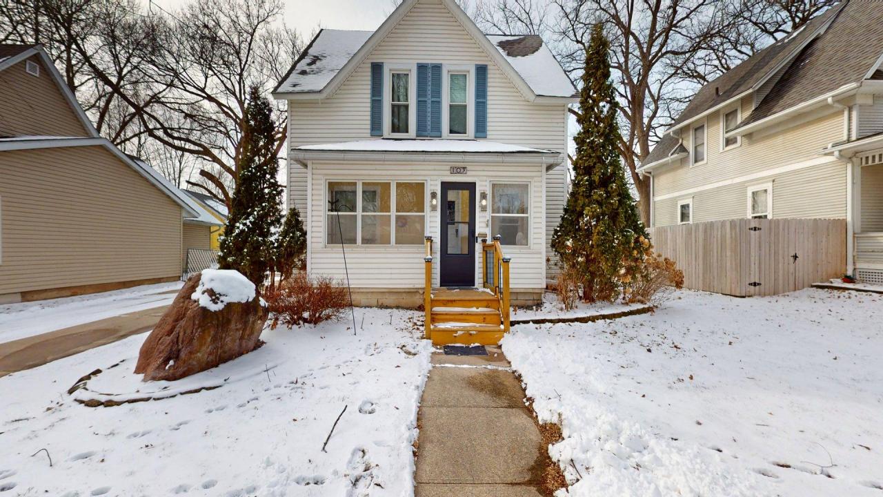 109 S 9th St, Clear Lake, 愛荷華州 50428, 美國