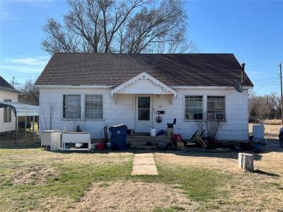 Okeene, Oklahoma 73763, USA