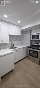 582 STROUDS LANE, Pickering (amberlea), Ontario L1V 4S6, Canada