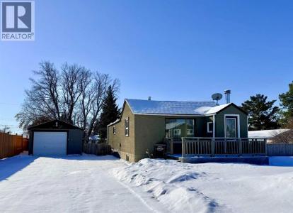 1033 16 AVENUE, Wainwright, Alberta T9W 1K3, Canada