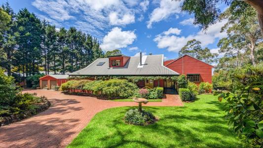 88 Genevieve Road, Bullaburra, NSW 2784, Australia