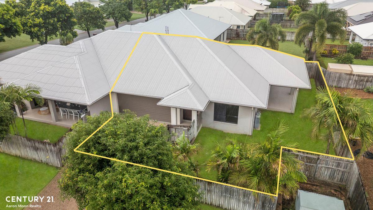 2/26 Lochern Way, Bushland Beach, QLD 4818, Australia
