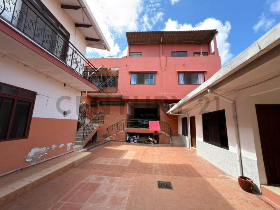 1er y 2do anillo , av Omar Chávez y Ana Barba , Sur, Santa Cruz 00001, 玻利維亞