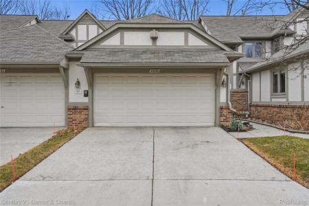 42090 Saratoga Circle S , 53, Canton Charter Township, Michigan 48187, USA