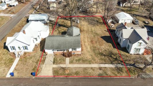 316 Macon St., Brookfield, Missouri 64628, USA