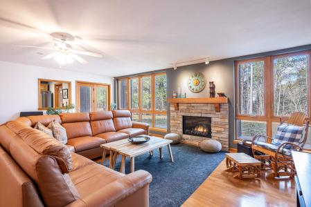 1 Dogwood Trail, Wisconsin Dells, Wisconsin 53965, USA