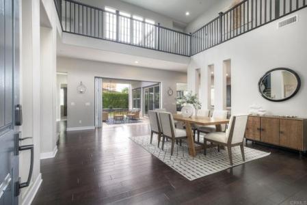 7060 Sitio Caliente, Carlsbad, California 92009, USA