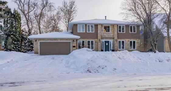 63 MEIGHEN AVENUE, Portage La Prairie, Manitoba R1N 3K7, Canadá