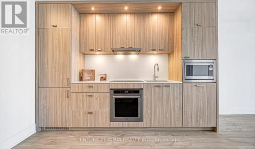 858 DUPONT STREET, Toronto (dovercourt-wallace Emerson-junction), Ontario M6G 0C1, CANADÁ