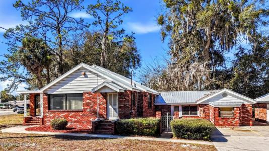 2400 CRILL Avenue, Palatka, Floride 32177, États-Unis