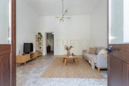 Via Giuseppe Garibaldi, Viagrande, Sicilia 95029, Italie