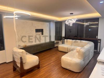 Calle Los Cipreses Nº s/n, calle 33, Las Jacarandas piso 2 sn, La Paz, La Paz 00001, Bolivia