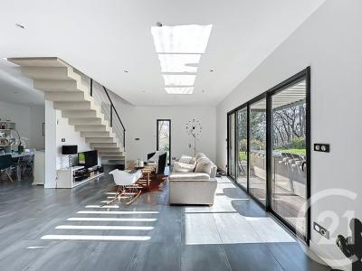 Francheville, Rhône-Alpes 69340, France