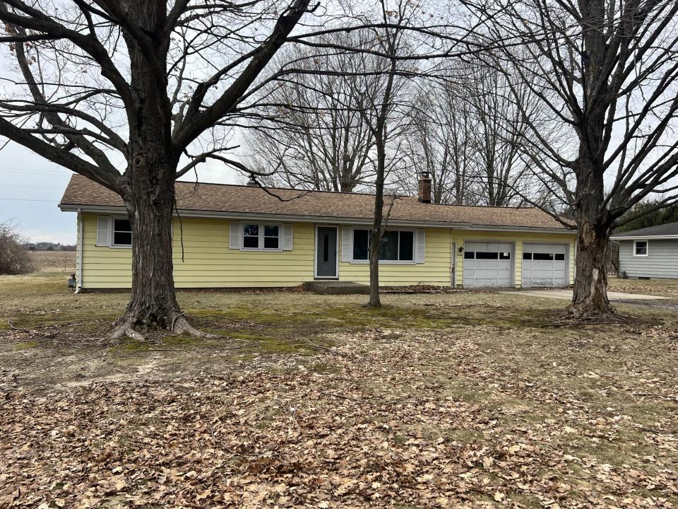 55280 Buckhorn Road, Three Rivers, Michigan 49093, USA