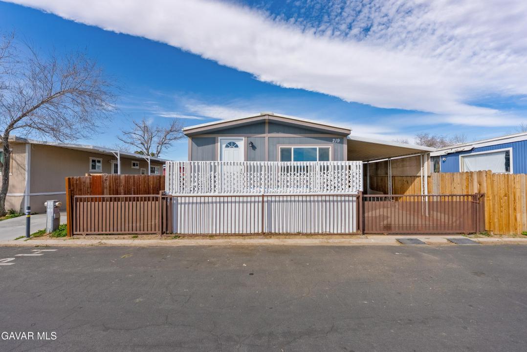 3300 W 15th Street , Spc 219, Rosamond, Californie 93560, États-Unis