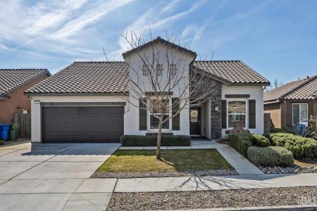 701 Strada Street, Lemoore, Californie 93245, États-Unis