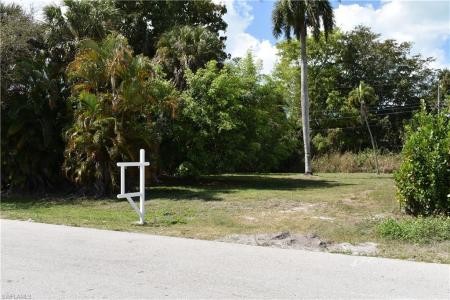 4604 Orchard LN, NAPLES, Florida 34112, Stati Uniti