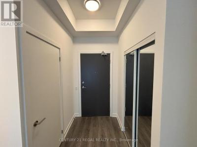 7 GOLDEN LION HEIGHTS, Toronto (newtonbrook East), Ontario M2M 0C1, Canada