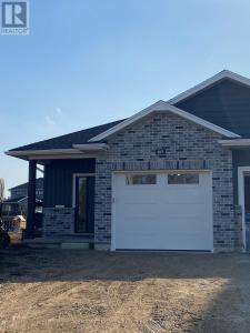 105 SIMCOE STREET, South Huron (exeter), أونتاريو N0M 1S1, كندا 