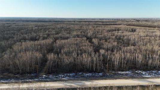 24 FULLER ROAD, East Selkirk, Manitoba R0E 0M0, Canada