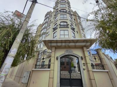 Calle 22, Fermin Eyzaguirre N° 161 y Av.Costanera.  Edificio R &M “Residenza Mediterranea” 161, Achumani, La Paz 00001, بوليفيا