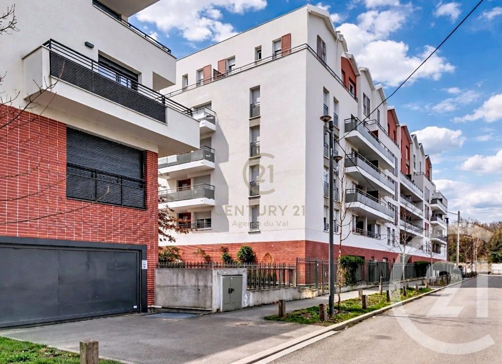Neuilly Sur Marne, Île-de-France 93330, France