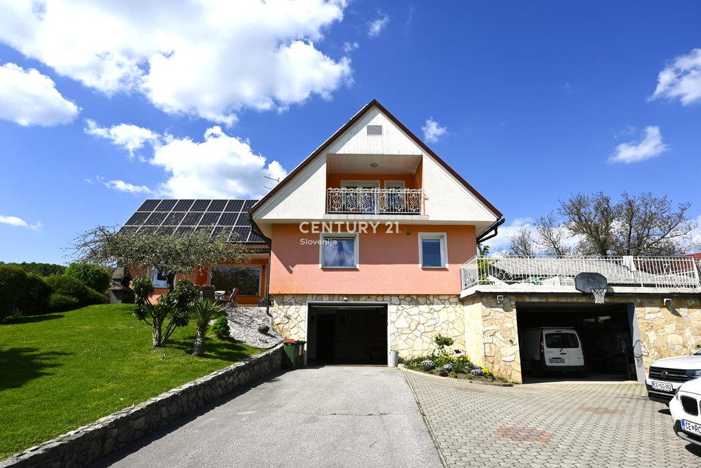 Poklek pri Podsredi, Kozje, Savinjska 3257, Словения