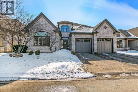 2014 VALLEYRUN BOULEVARD, London North (north R), Ontario N6G 5M8, Kanada
