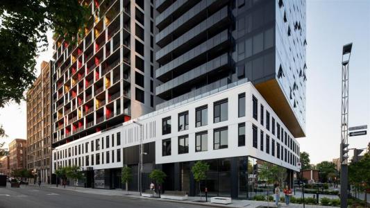 1  Boul. De Maisonneuve O., Montréal (Ville-Marie), Quebec H2X 0E3, Kanada