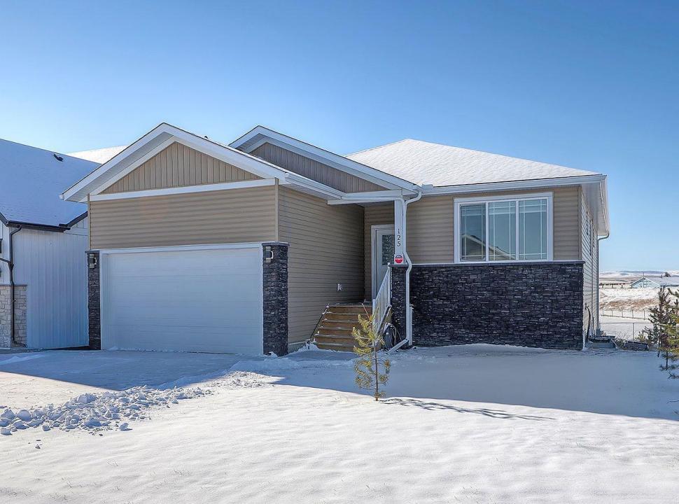 125 WESTVIEW DRIVE, Nanton, Alberta T0L 1R0, Kanada