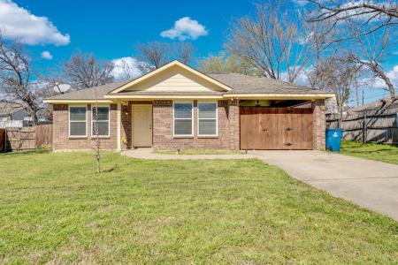 106 W Adair Street, Alvarado, Texas 76009, USA