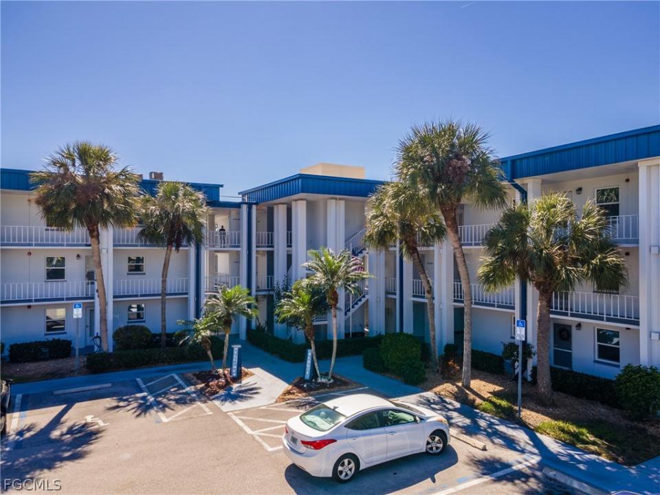 1724 Pine Valley Drive , 318, Fort Myers, Floride 33907, États-Unis
