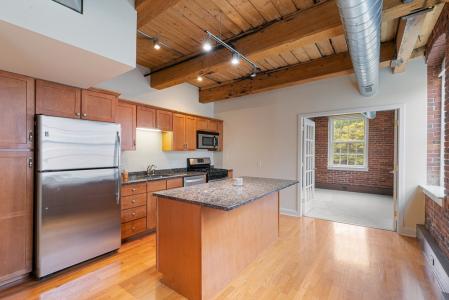 25 Cedar St. , 4, Amesbury, Massachusetts 01913, USA