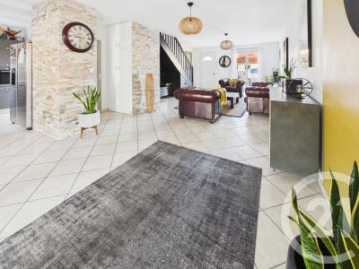 Villenave D Ornon, Aquitaine 33140, Pháp