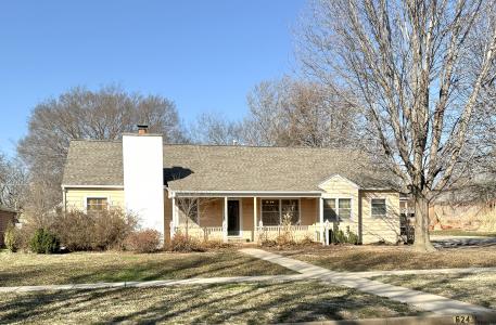 624 N Springfield, Anthony, Kansas 67003, Estados Unidos
