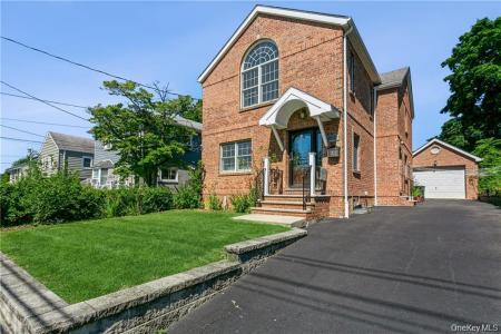 39 Croydon Road, Yonkers, New York 10710, USA
