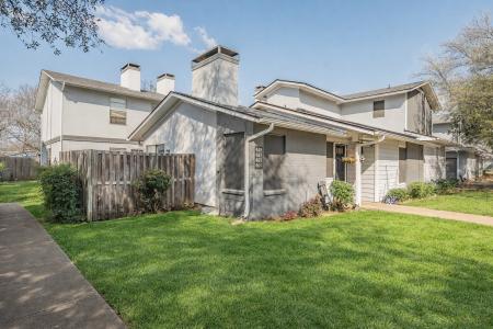 655 Ridgeline Drive, Hurst, تكساس 76053, الولايات المتحدة