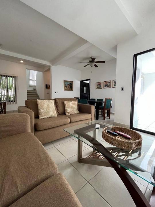 Las Colinas , Las Colinas Managua, Managua 00001, Nicaragua