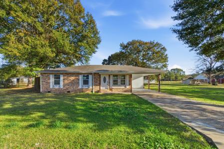452 Scenic Drive, Ville Platte, Louisiana 70586, USA
