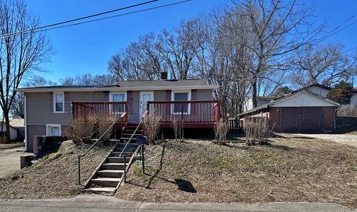 332 N Cavins Street, Bloomfield, Indiana 47424, USA