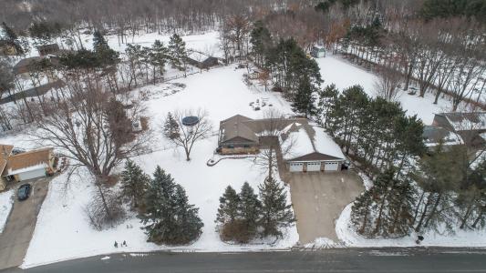 7768 Carole Drive, Circle Pines, Minnesota 55014, USA