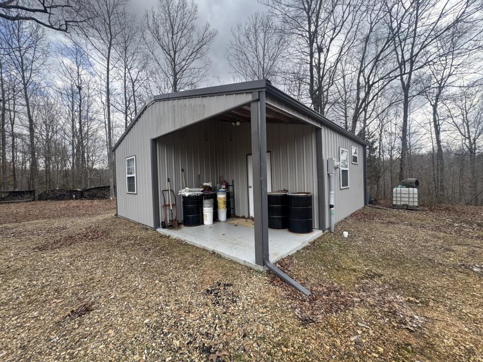 323 Graham Rd, Cumberland City, Tennessee 37050, Stati Uniti