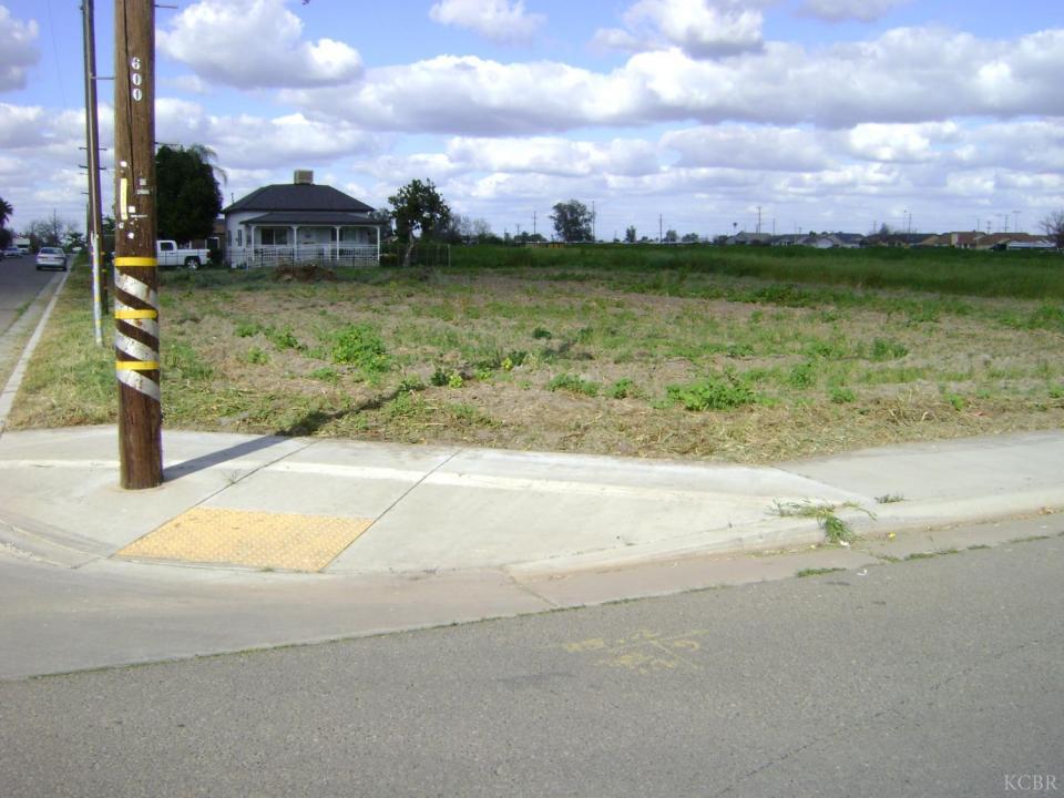 1766 North Avenue, Corcoran, Californie 93212, États-Unis