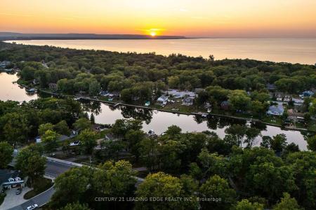 1988 RIVER ROAD W, Wasaga Beach, Ontario L9Z 2W1, Kanada