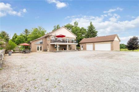 221 OLD ONONDAGA ROAD E, Brantford, Ontario N3T 5L4, Canada