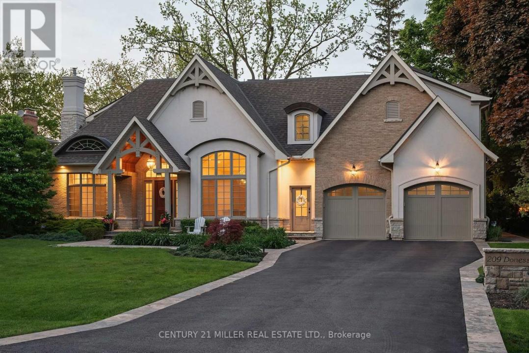 209 DONESSLE DRIVE, Oakville (mo Morrison), Ontario L6J 3Y7, Canadá