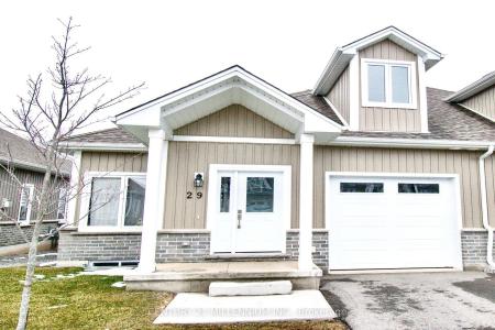 744 NELSON STREET W, Norfolk, Ontario N0A 1N0, Canadá