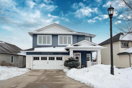 124 BLUEMEADOW ROAD, Winnipeg, Manitoba R3Y 0J9, Canada